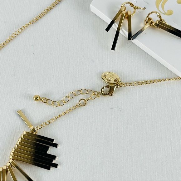 Charming Charlie Gold Tone Long Necklace And Earrings Set New - Picture 6 of 12